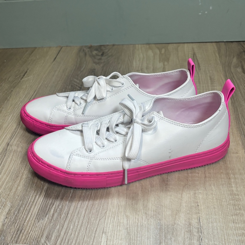 Marc Fisher white and pink Mflesty 2 shoes women's size 9.5